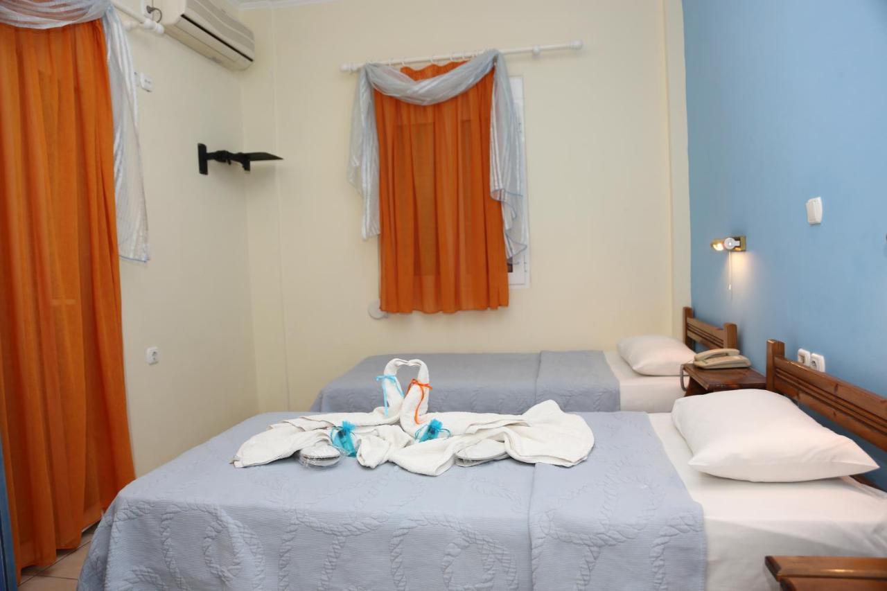 Coral Hotel Plomari Extérieur photo