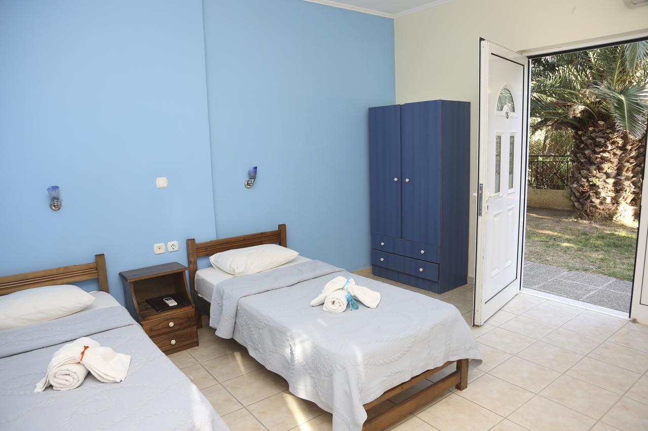 Coral Hotel Plomari Extérieur photo